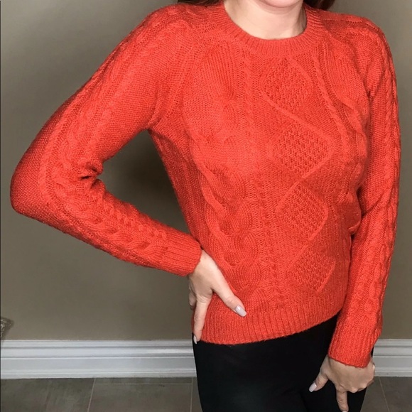 Bright Red 🧶 Sweater - Picture 2 of 6